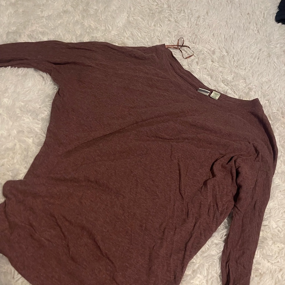 womens long sleeve shirt